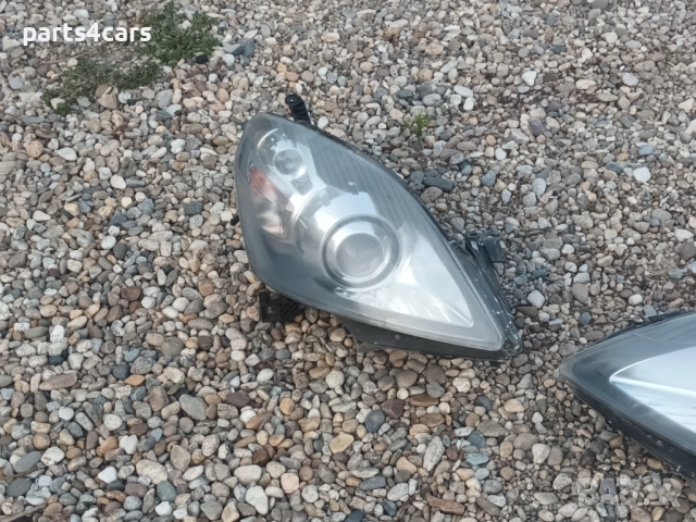 ляв или десен ксенон фар за опел зафира б XSENON OPEL ZAFIRA B, снимка 2 - Части - 51661847