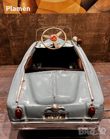 АВТЕНТИЧЕН УНИКАТ МОСКВИЧ С ПЕДАЛИ ПЪРВА СЕРИЯ, снимка 5 - Антикварни и старинни предмети - 52655812