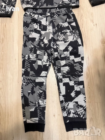 Nike tech fleece camo, снимка 5 - Спортни дрехи, екипи - 52788101