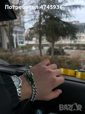 💎 Стилна мъжка гривна със зелен акцент – модерен дизайн