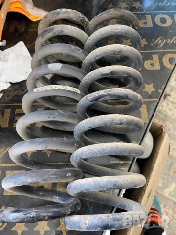 Задни пружини за 203 ц класа седан като нови ОРИГИНАЛНИ, снимка 1