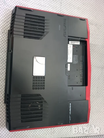 Продавам Alienware M17X-R4, работещ, снимка 6 - Части за лаптопи - 51040378