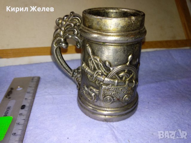 Стар КОЛЕКЦИОНЕРСКИ РУСКИ ЦИНКОВ КАПИТАНСКИ СВЕЩНИК - ЧАШКА с ОРНАМЕНТИРАНИ ВЕТРОХОД и ОРЪДИЕ 42644, снимка 2 - Колекции - 43828026