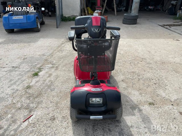 скутер за трудноподвижни хора или инвалиди