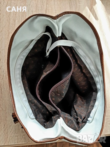 Голяма,стилна чанта, снимка 3 - Чанти - 53155643