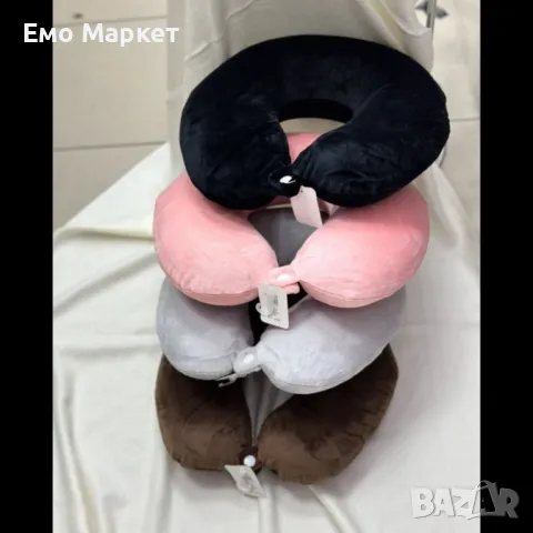 Кадифено мека плюшена възглавница за път с копче