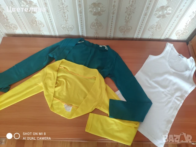 Дамски блузи размер С/М, снимка 2 - Блузи с дълъг ръкав и пуловери - 50567665