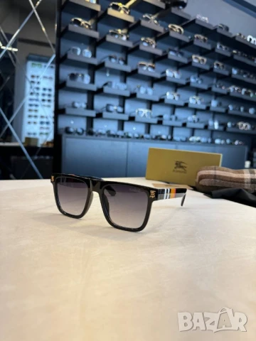 очила с калъф, кутия и ув защита prada , снимка 3 - Слънчеви и диоптрични очила - 51288975