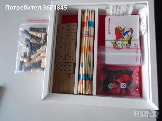 пет игри в едно, шаф, табла, карти, домино, клечки, снимка 2 - Шах и табла - 53345701