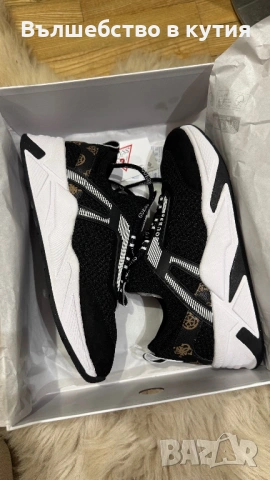 Оригинални Дамски маратонки Guess, снимка 7 - Маратонки - 53530701