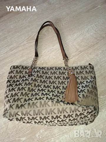 Michael  Kors  Дамска  Чанта , снимка 2 - Чанти - 47726905