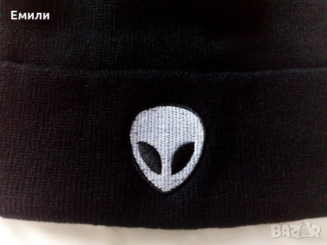 Зимна шапка с извънземно, снимка 5 - Шапки - 32855517