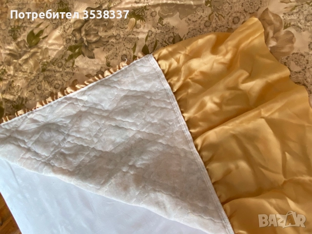 Ретро, винтидж златисто-бежово покривало за легло с воали и 3 декоративни възглавнички, снимка 2 - Покривки за легло - 52963536