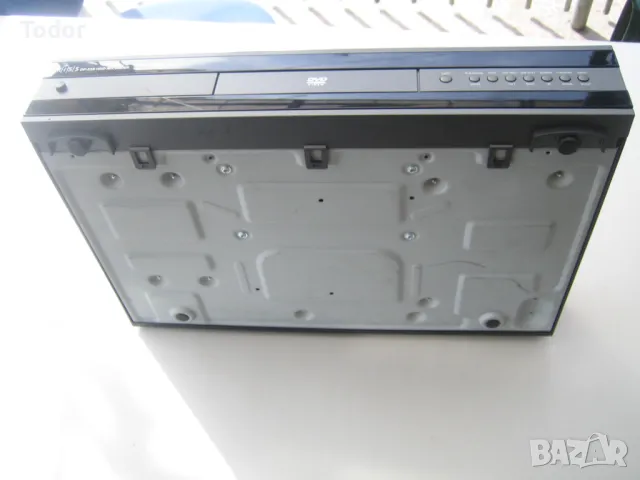 HDD рекордер и DVD плейър Kiss Dp-558, снимка 2 - Плейъри, домашно кино, прожектори - 49545882