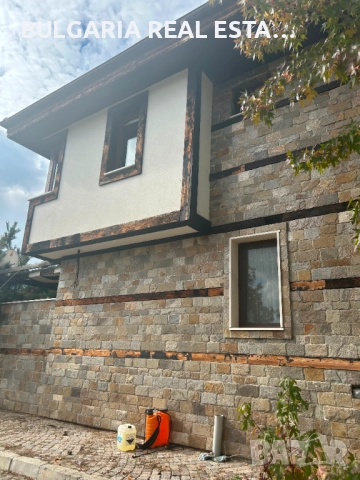 Продавам къща, снимка 2 - Къщи - 52386446