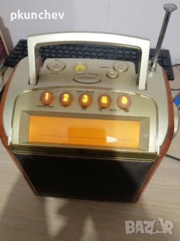 Радиоприемник Roberts Romano R-9943 FM Digital Radio Receiver, снимка 4 - Радиокасетофони, транзистори - 43459157