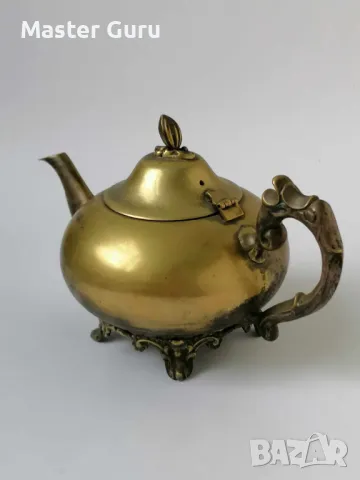 Бронзов съд, чайник