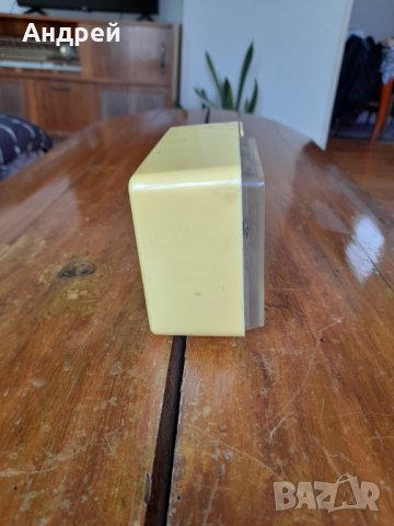 Стар настолен часовник будилник Янтар,Jantar #4, снимка 5 - Антикварни и старинни предмети - 36713727