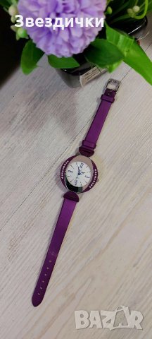 Часовник в лилаво с каишка от естествена кожа , снимка 1 - Дамски - 32251106