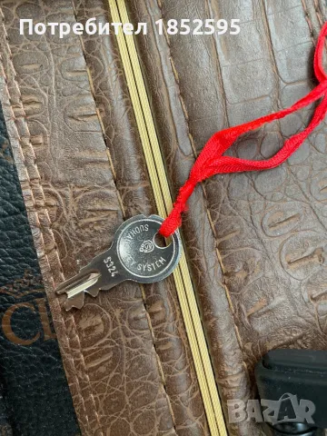 Оригинален Vintage куфар на Christian Dior, снимка 8 - Куфари - 48742787