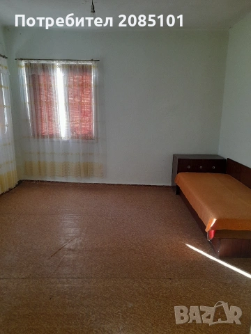 Продавам къща с двор, снимка 15 - Къщи - 36522393