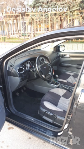 Ford Focus 1.6, снимка 5 - Автомобили и джипове - 53583168