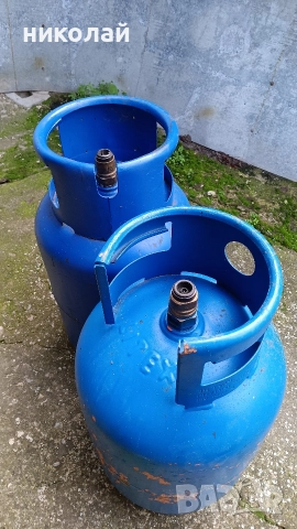 газови бутилки 2бр.