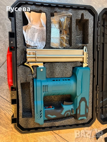 Акумулаторен такер, снимка 4 - Такери - 53571246