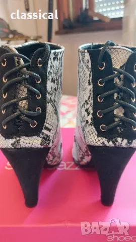 Дамски боти Shoedazzle , снимка 6 - Дамски боти - 49942996