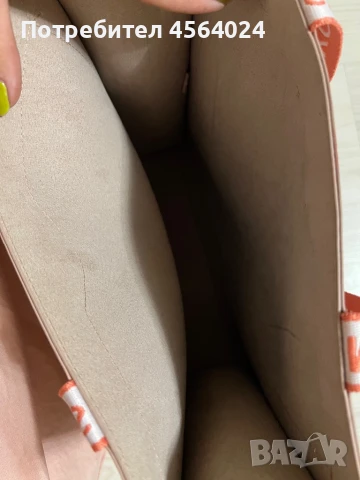 Дамска чанта, снимка 4 - Чанти - 51362153