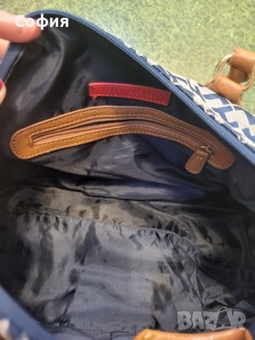 Оригинална чанта Tommy Hilfiger, снимка 9 - Чанти - 44106439