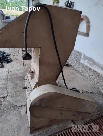 Мелница за пластмаса, снимка 2 - Други машини и части - 51205337