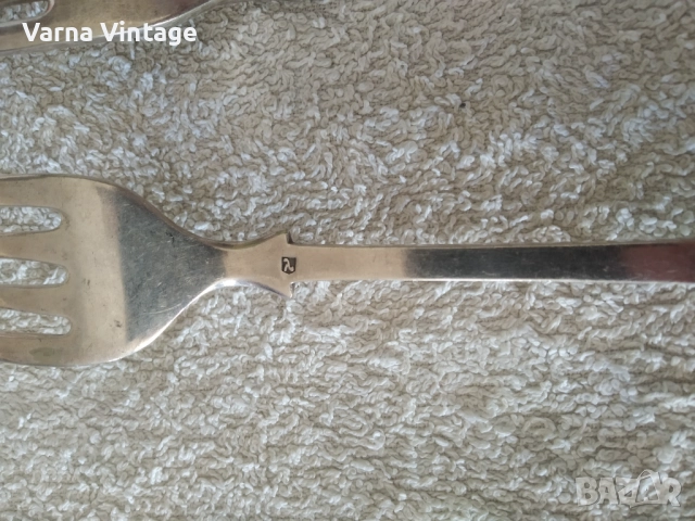 Две стари посребрени вилици. Край на 19 век. Англия. С щампа., снимка 6 - Антикварни и старинни предмети - 51729097