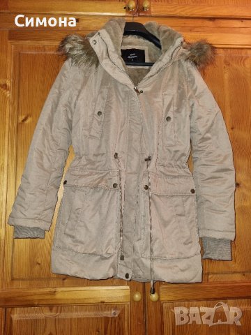 Дамско яке (парка) с мъхеста подплата, размер М, Cropp, снимка 2 - Якета - 43024526