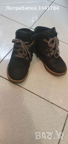 Кожени боти Clarks, снимка 2 - Детски боти и ботуши - 38130428