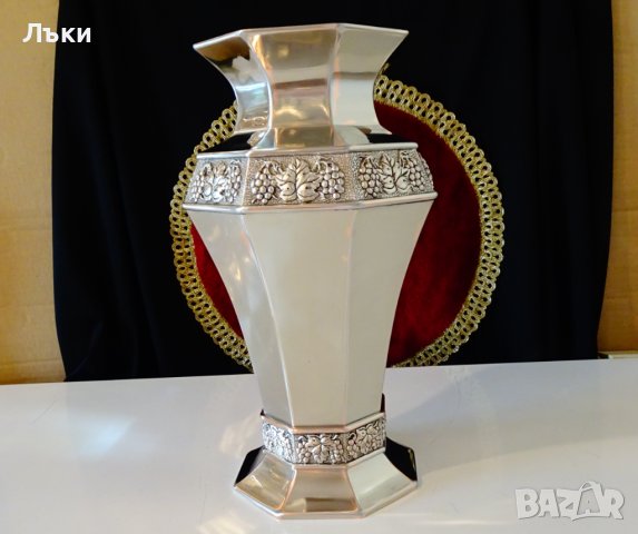 Посребрена медна ваза 1.2 кг.,28 см.,лози,грозде., снимка 10 - Вази - 42936533
