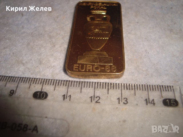 UEFA 88 ЕВРО-88 СПОРТЕН КОЛЕКЦИОНЕРСКИ МЕДЕН ПЛАКЕТ СУВЕНИР с ДЕБЕЛА ПОЗЛАТА КУПА УЕФА ФУТБОЛ 30249, снимка 7 - Антикварни и старинни предмети - 38152865