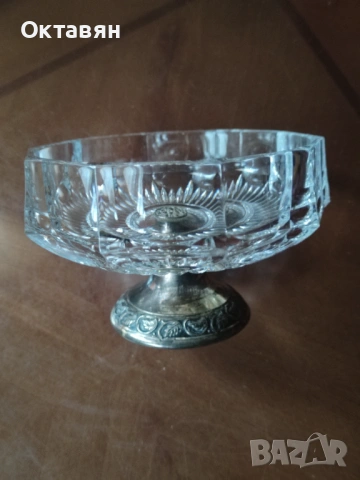 Кристална бонбониера, снимка 2 - Декорация за дома - 53171296