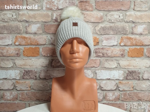 Нова зимна топла дамска Silver Star в светлосив цвят с пух/помпон, снимка 4 - Шапки - 43376170