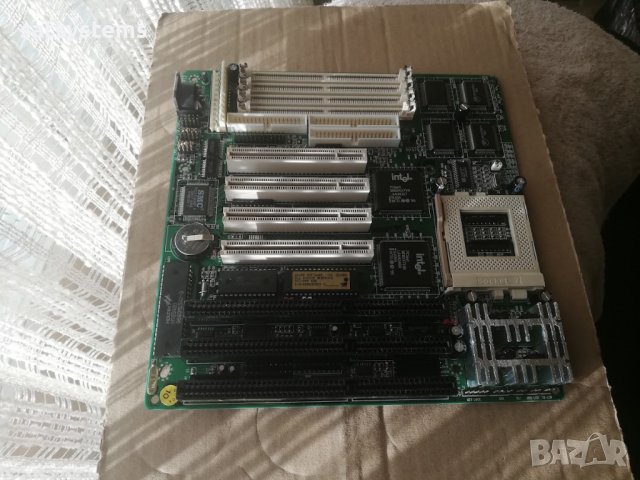 Дънна платка Intel PCIset SB82437VX SB82371SB V1.1 Socket 7, снимка 3 - Дънни платки - 36962886