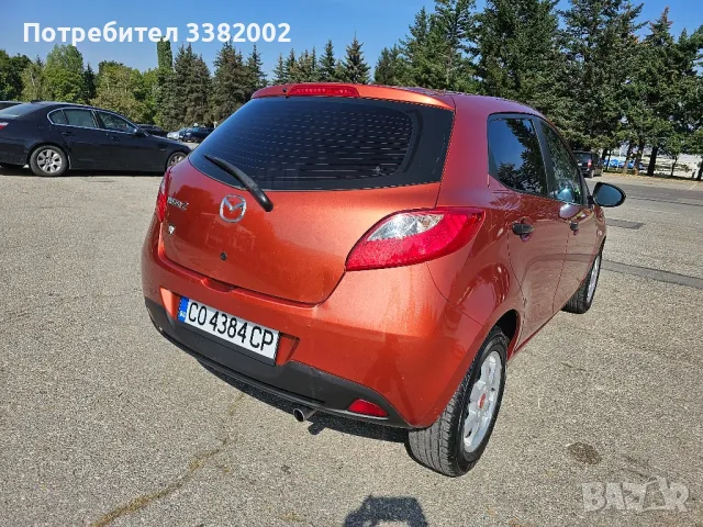 Mazda 2 2010 1.3 бензин, снимка 2 - Автомобили и джипове - 48789473