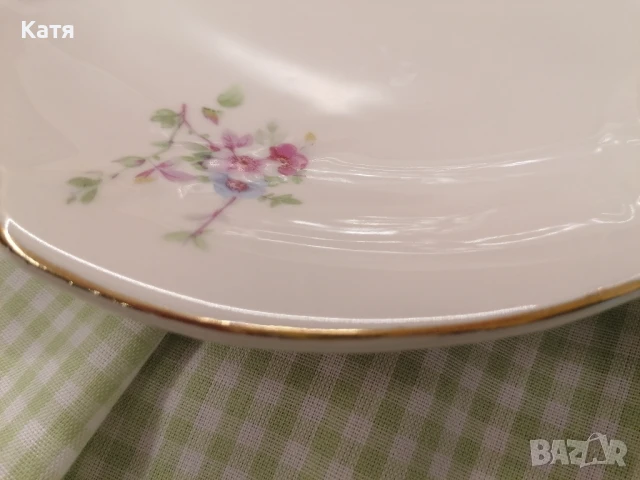 Стар български порцелан Китка Нови пазар, снимка 6 - Чинии - 50567657