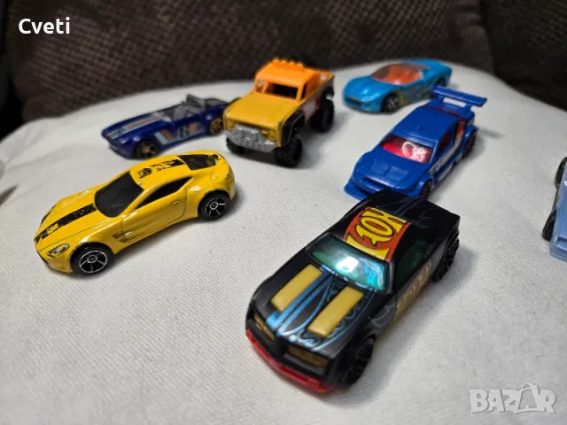 Лот колички Hot Wheels за 30лв., снимка 5 - Коли, камиони, мотори, писти - 48978576