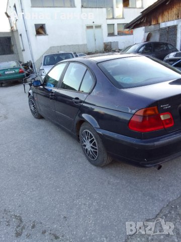 Продавам BMW 318i(на части), снимка 3 - Автомобили и джипове - 39279378