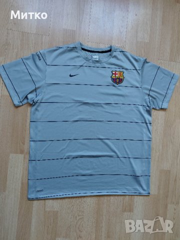 Тениска Nike BARCELONA, снимка 1 - Тениски - 44085147