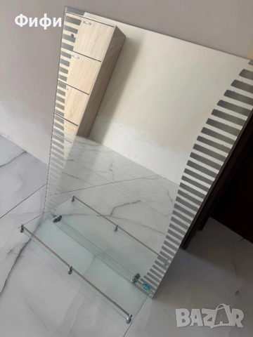 Огледало и шкаф за баня, снимка 2 - Шкафове - 52967797