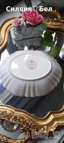 Английски порцелан* малка купичка Paragon , снимка 4 - Антикварни и старинни предмети - 43414689