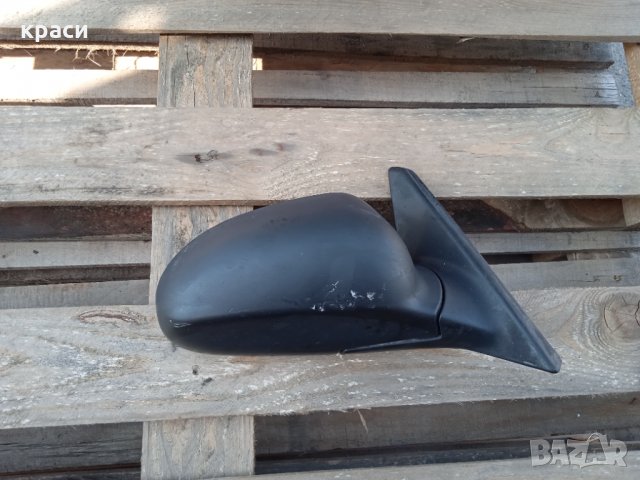 огледало хюндай купе, снимка 2 - Части - 32336692