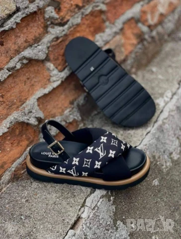  чехли gucci pinko hermes chanel, снимка 8 - Чехли - 51172085