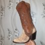 CUADRA  Уестърн ботуши от гравирана медена кожа на питон  номер 39, снимка 1 - Дамски ботуши - 43688086